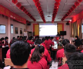 �����ַ�������Ƹ��С�����hold��ס��