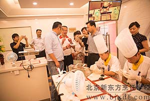 �����¶������ѧУ