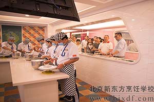 �����¶������ѧУ