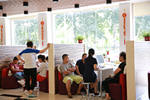 һ����ʿ������������ֱ�����գ��������߳�������