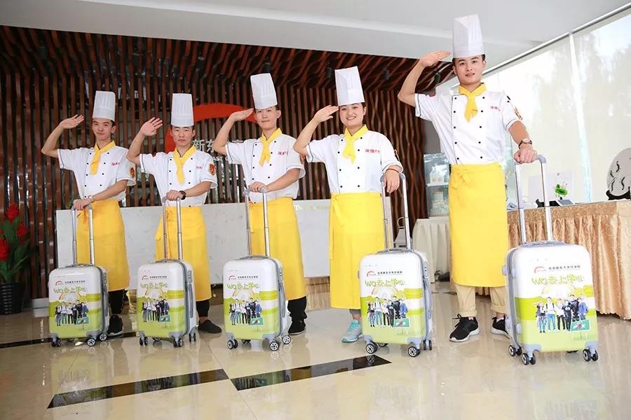 ���ư��ҵ���� �� ���������ǿ�ʼ��