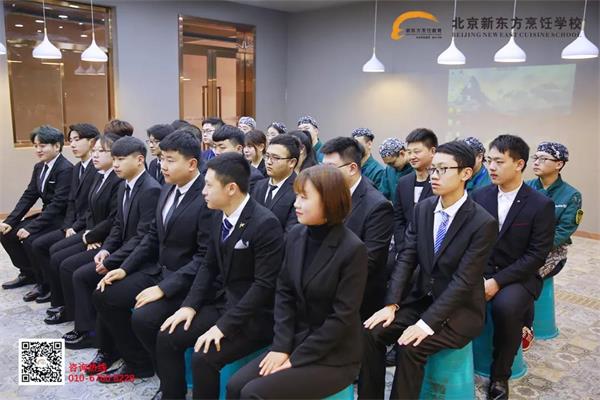 ����ҵƪ�������¶����������רҵУ��������Ͼ�ҵ