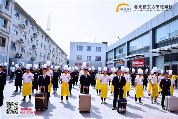 �����ͱ�ҵ���粽��ǰ��ӭ��δ������ս