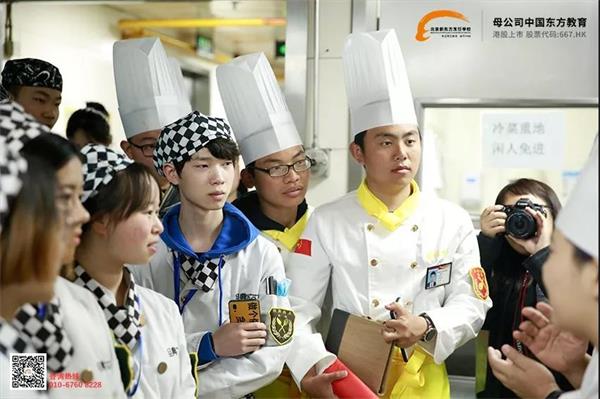 �п��ڼ�����������ѡ��÷���