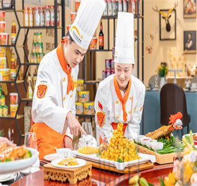 餐饮行业发展广阔  全面解析学厨年龄！