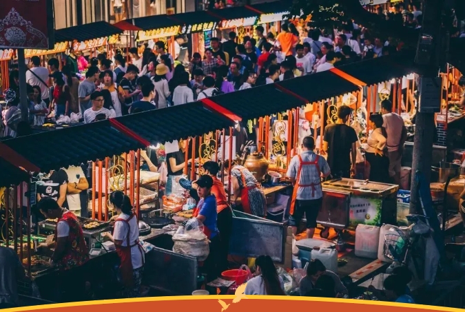毕业三个月，回老家摆摊卖炸鸡架日入3000+...