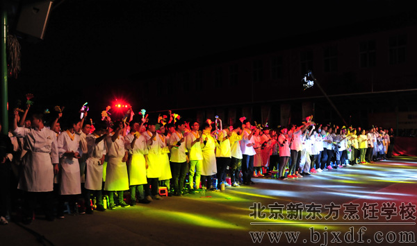“花样年华 梦想启航”2015春季开学典礼暨第一期校企定向班启动现场