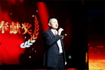 以30周年为契机，办百年烹饪名校