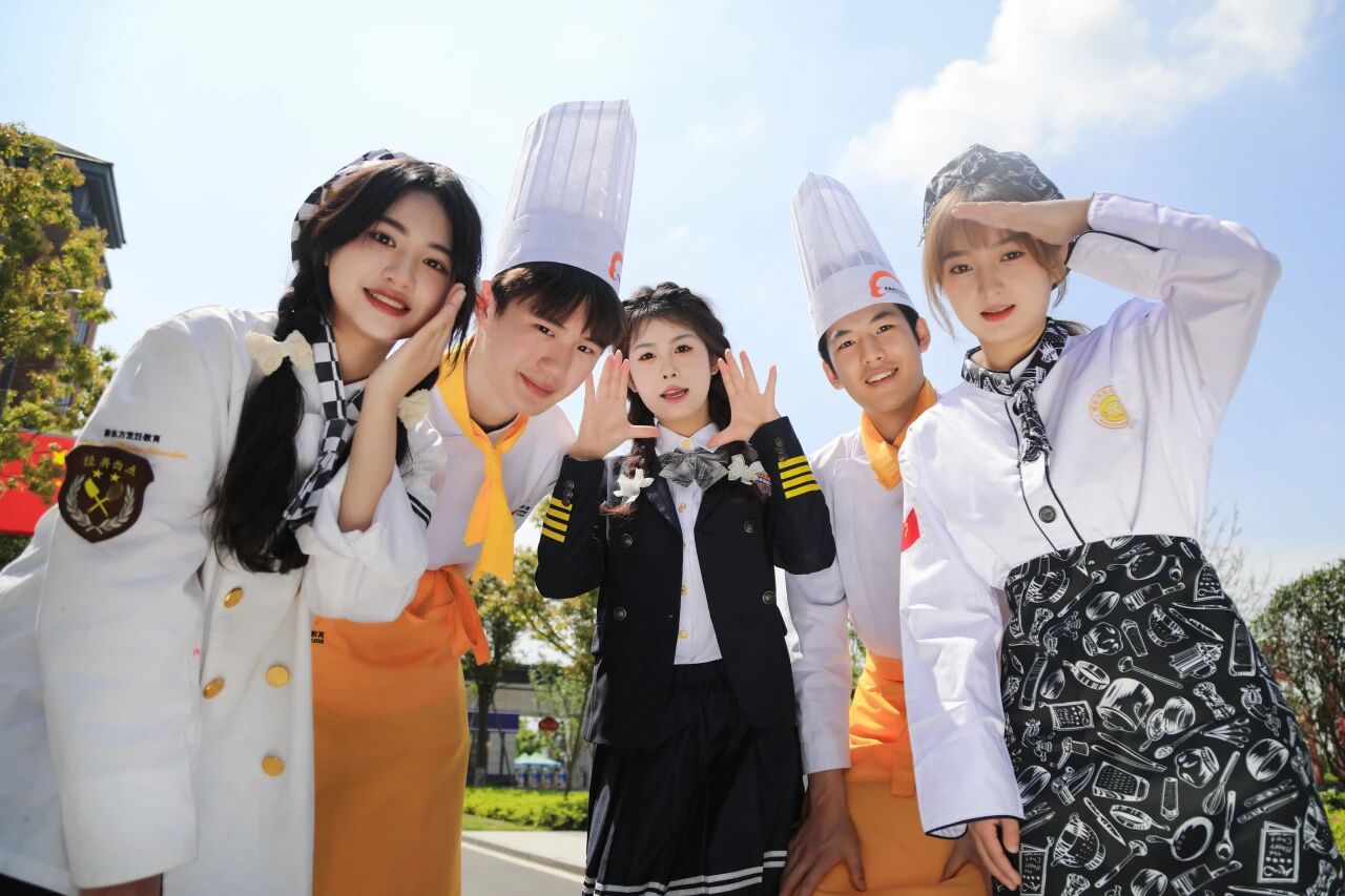 1761025276958852.jpg 1761025276958852.jpg